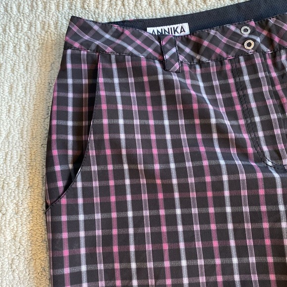Annika Stylish Black and Pink Bermudas for Warm Weather - Picture 3 of 7